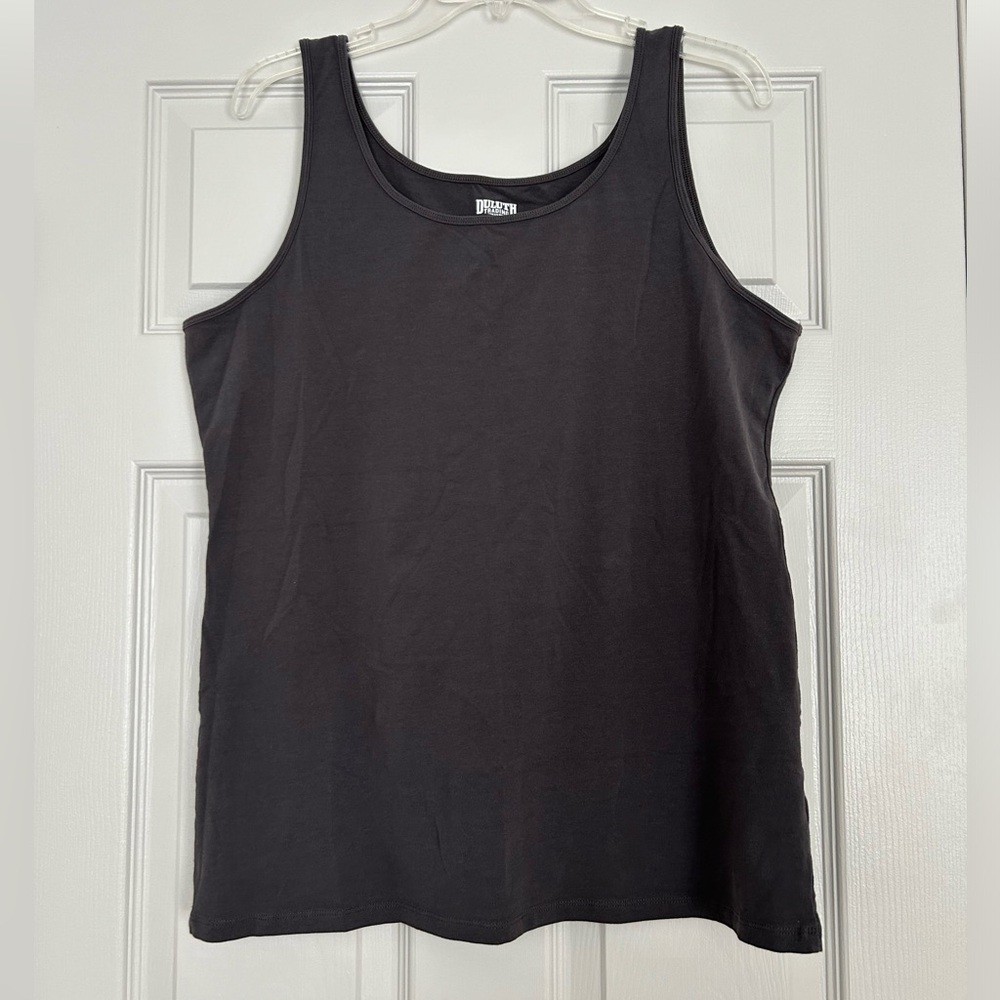 Duluth Trading Co. “No-Yank” Tank XL, charcoal gray